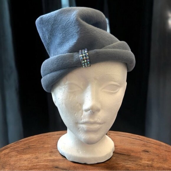 Vintage Soleil Luisant Felt Powder Blue Hat (21”) - Picture 7 of 11